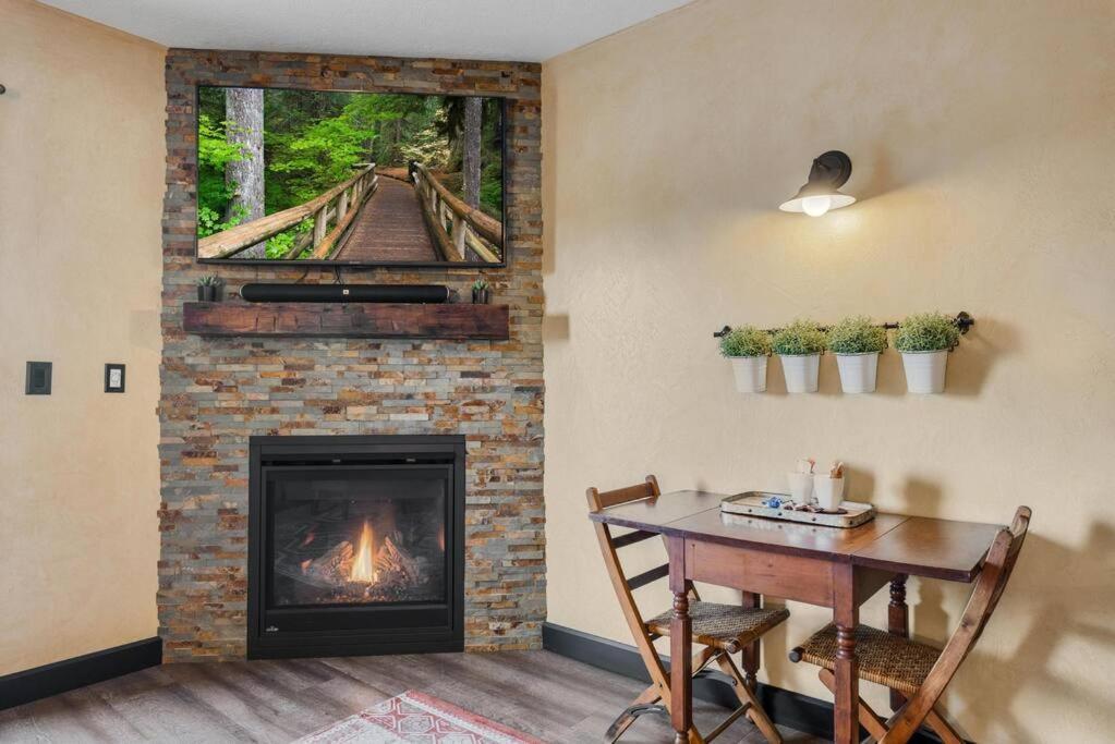 The Rustic Suite - Main Street Lodge In Berlin Esterno foto